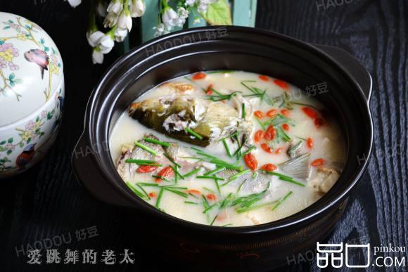 嫩豆腐炖白鱼