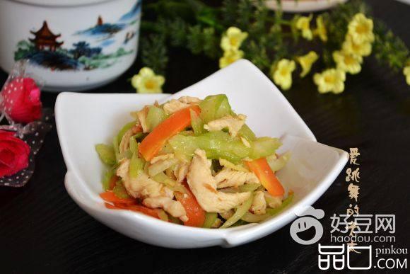 西芹炒鸡肉