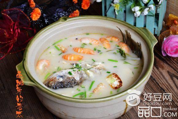 鱼虾豆腐煲