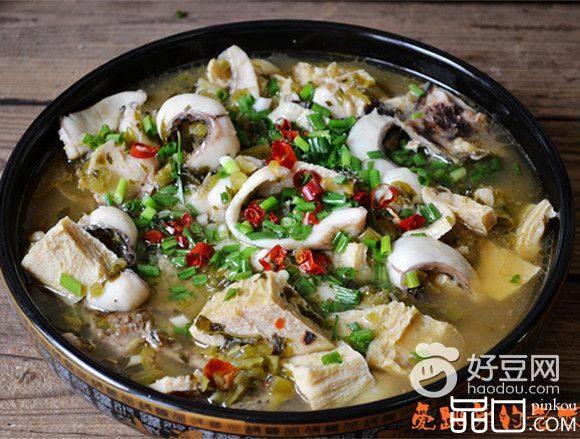 冻豆腐酸菜黑鱼汤