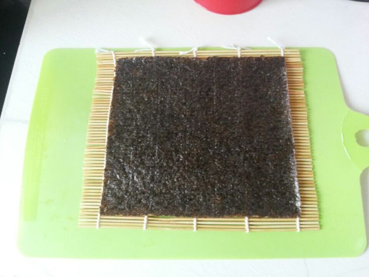 火腿肠香菇酱寿司步骤3