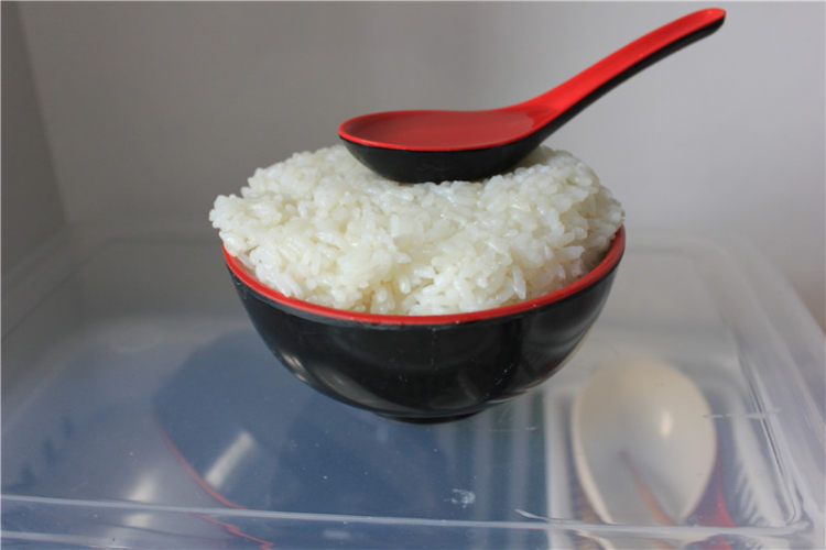 紫菜寿司卷步骤7