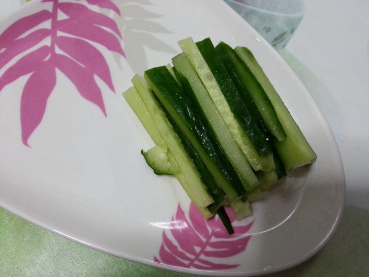 鱼子酱寿司步骤1