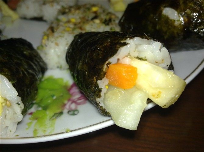 水果海鲜寿司步骤5