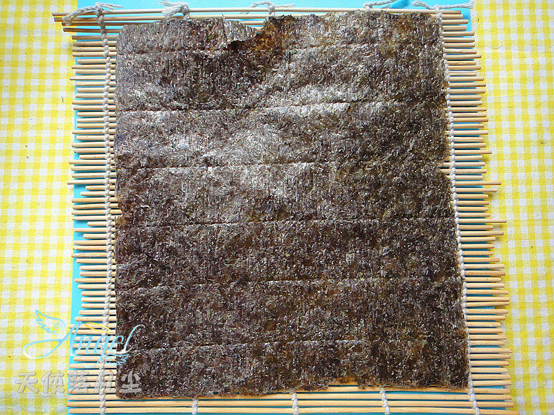 可爱蜗牛寿司步骤4