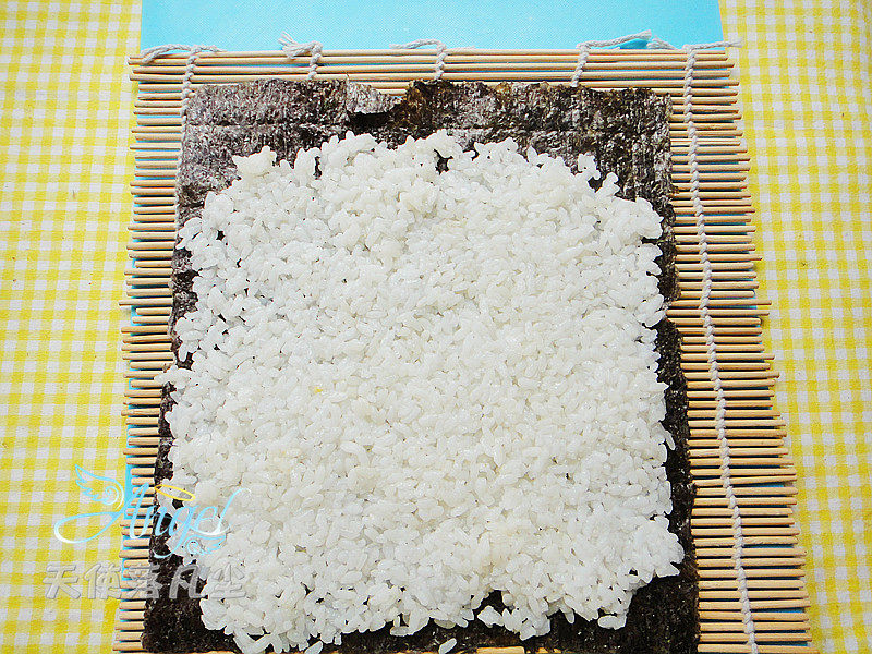 可爱蜗牛寿司步骤5