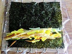 鲜虾外卷寿司步骤14
