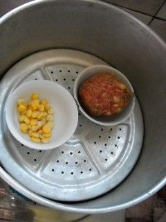 多彩寿司卷步骤3
