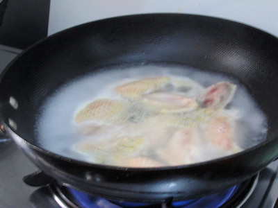 上汤番茄鸡翅火锅步骤8
