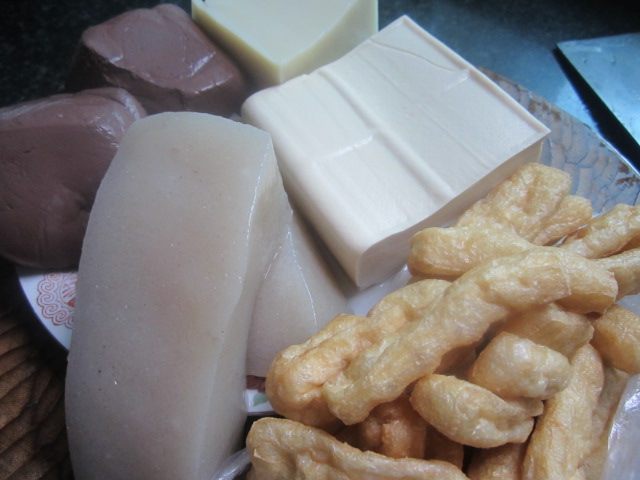 麻辣鱼香火锅步骤1
