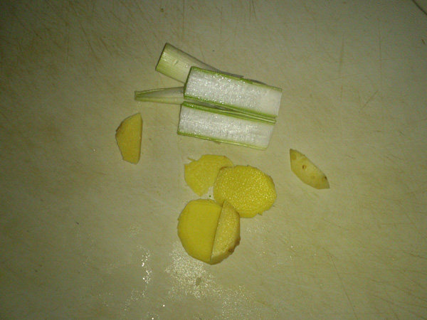 酸菜鲈鱼火锅步骤7