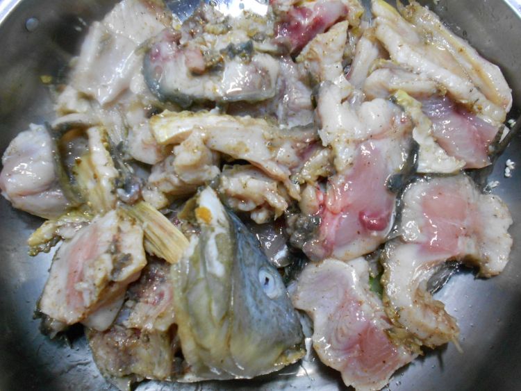 鲤鱼火锅步骤6