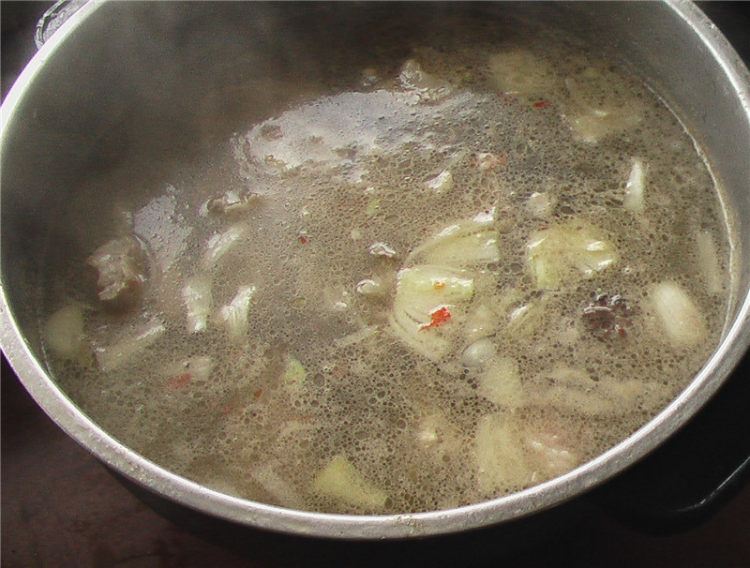 辣白菜排骨火锅面步骤10