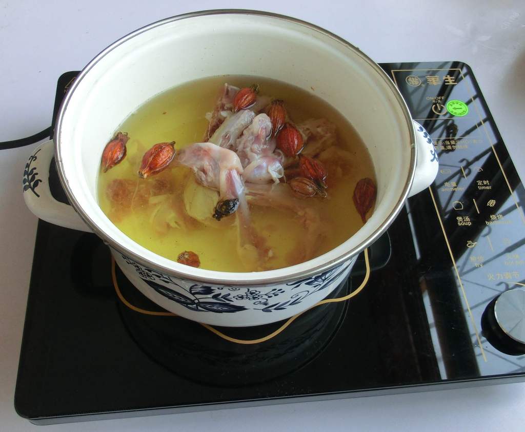 金汤兔肉火锅步骤7