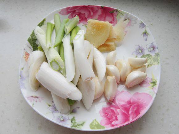香辣大盘鸡火锅步骤3