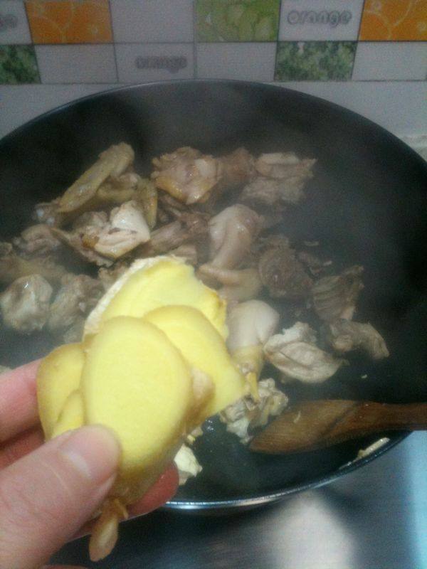 什锦菌菇土鸡火锅步骤9