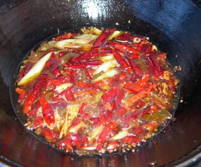 水煮鱼火锅步骤5