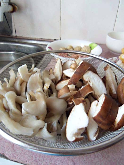番茄汤底小火锅步骤11