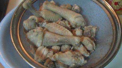 烧鸡公火锅步骤3