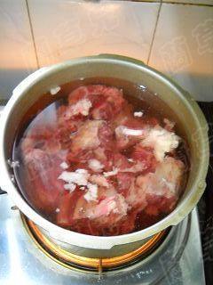 原汁牛肉骨火锅步骤6