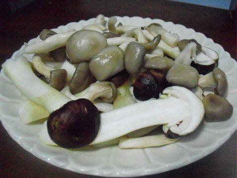 豆汁三鲜豆花火锅步骤10