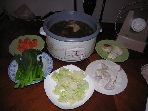 蔬菜芋头火锅步骤5