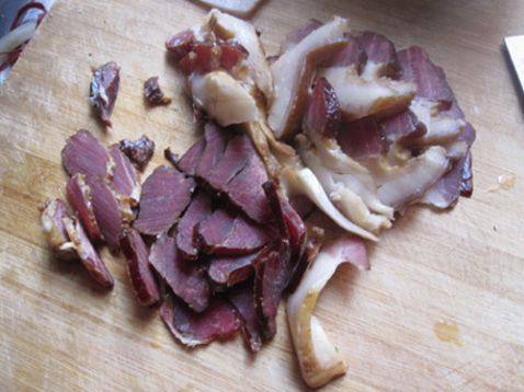 大雁菌腊肉火锅步骤5
