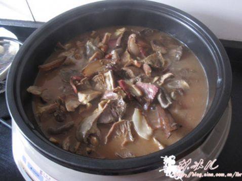大雁菌腊肉火锅步骤12