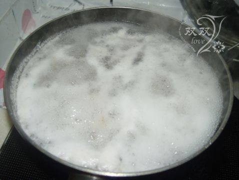章鱼海鲜火锅步骤3