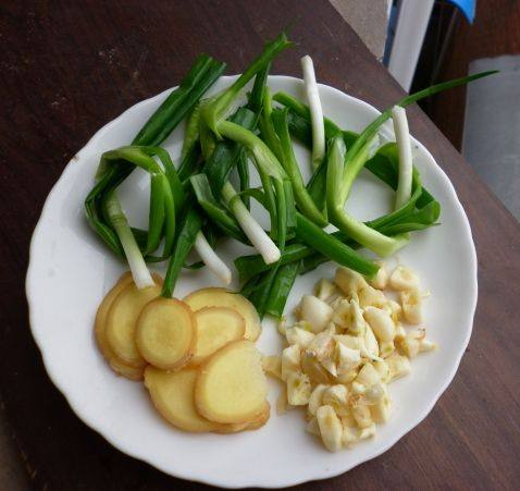 红焖牛肉火锅步骤3