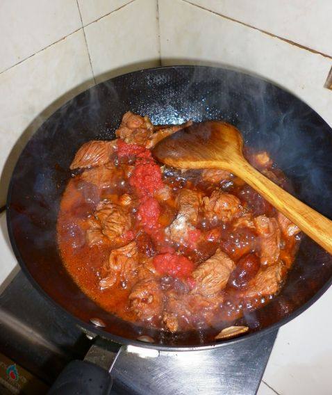 红焖牛肉火锅步骤8