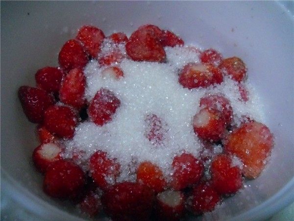 微波版草莓酱步骤3