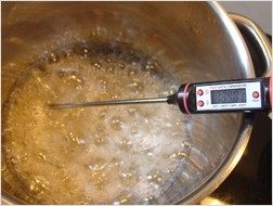 草莓半果酱步骤1