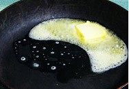 自制奶油白酱步骤2