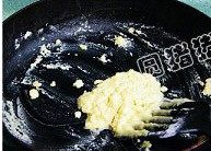 自制奶油白酱步骤4