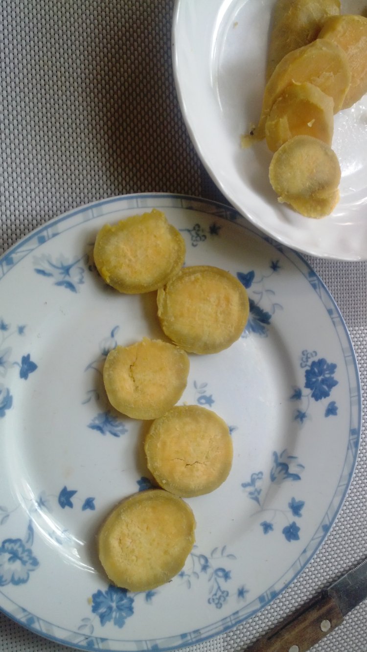 虫虫早餐拼盘步骤3