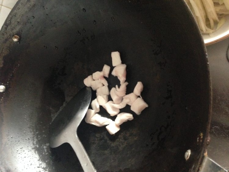 蒜苔胡萝卜肉丝步骤4
