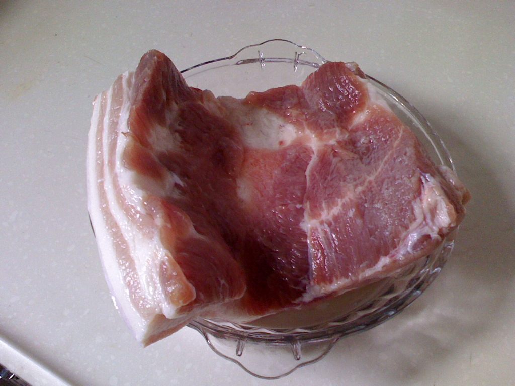 蒜泥白切肉步骤1