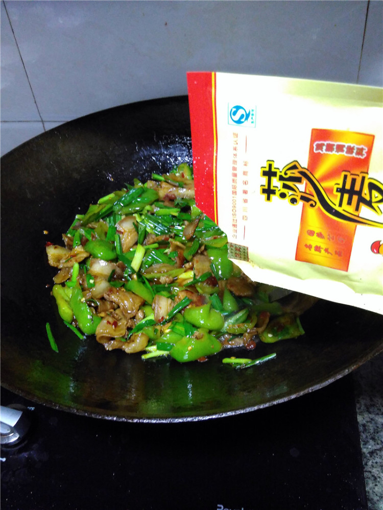 香辣回锅肉步骤13