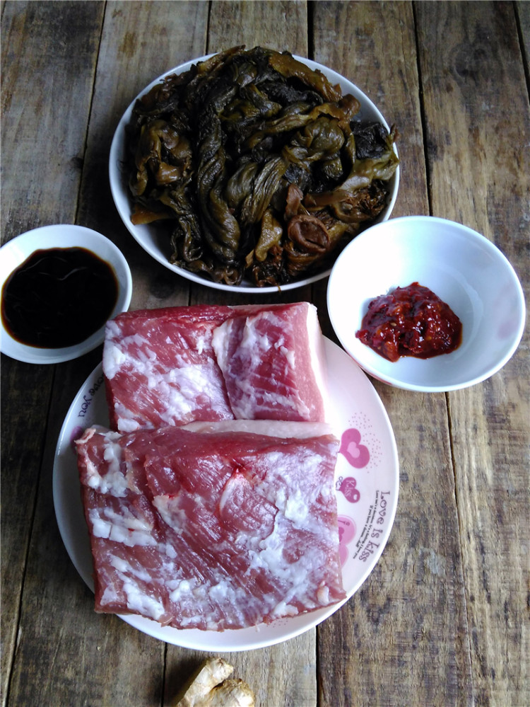 冬尖回锅肉步骤1