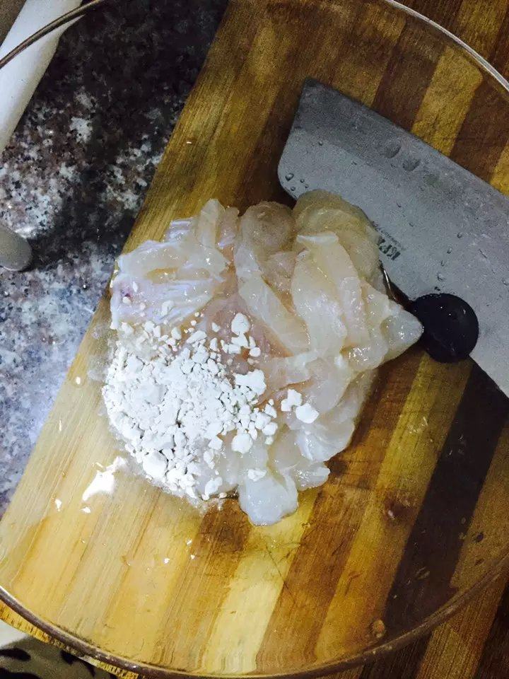 水煮龙利鱼步骤2