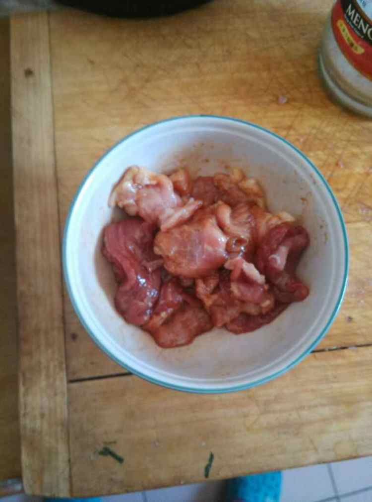 水煮肉片步骤1