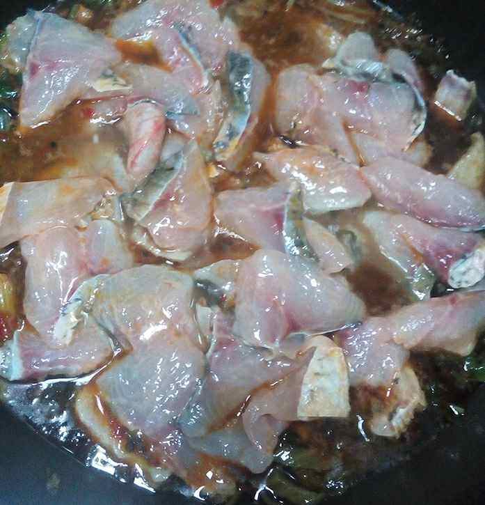 麻辣酸菜鱼步骤8