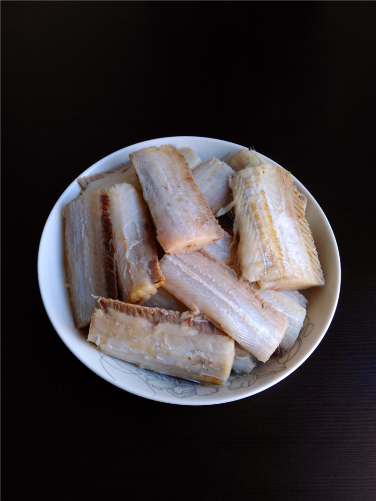 酸菜渡带鱼步骤2