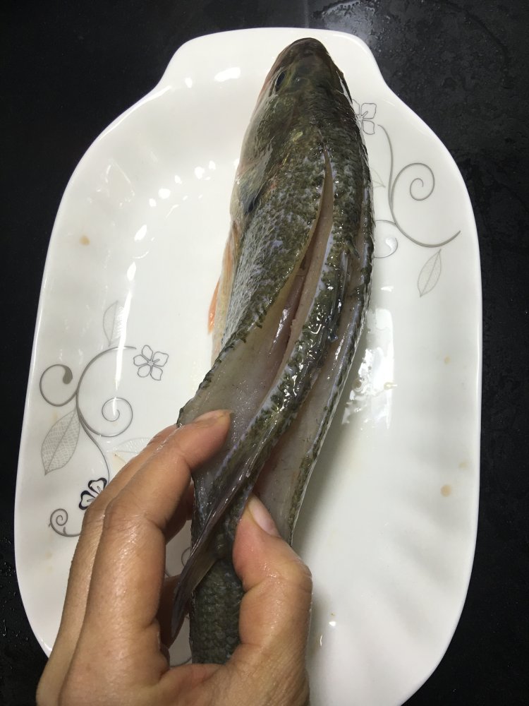 泡椒过水鲈鱼步骤4
