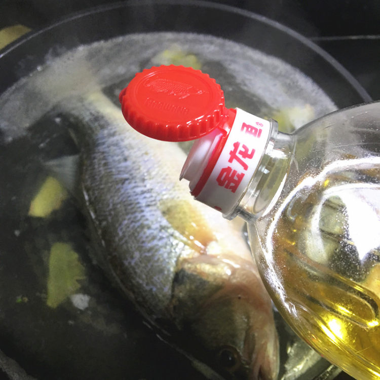 泡椒过水鲈鱼步骤16