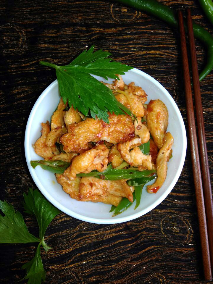二荆条炒鸡胸肉步骤8