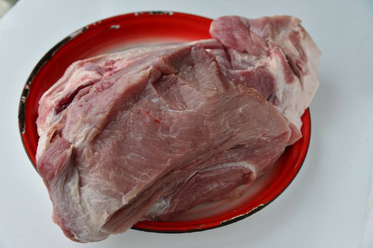麻辣香肠步骤1