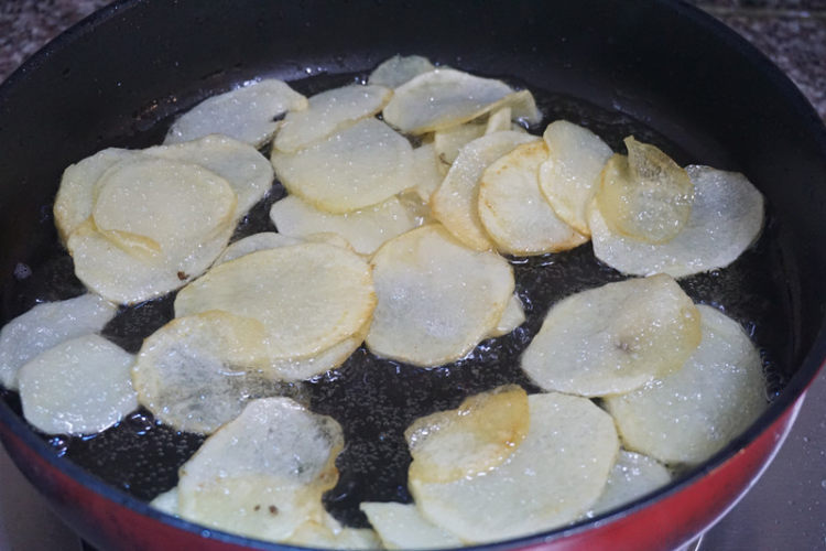 腊香干锅土豆片步骤6