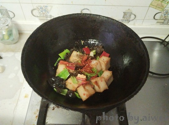 孜然鱼豆腐步骤7